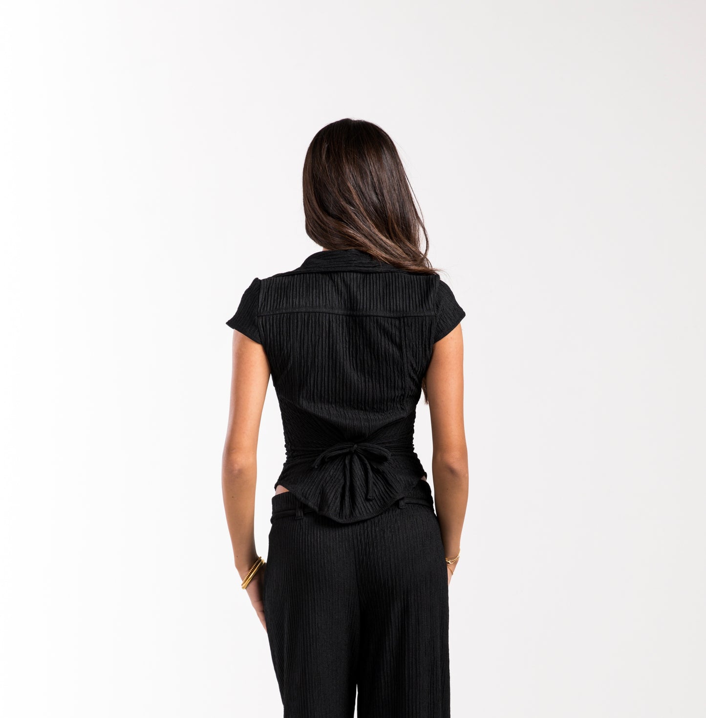 Black Crinkled Bow Belle Fit Shirt
