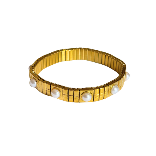 Classic Pearls Bangle