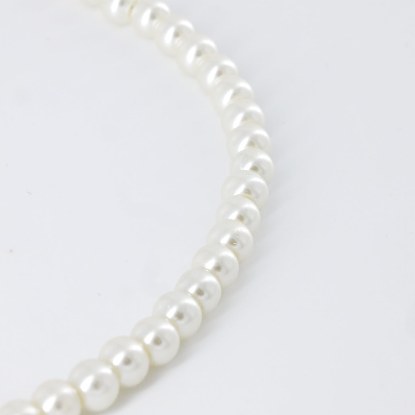 Medium Pearls Beaded Choker