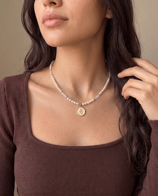 Pearls Rose Necklace